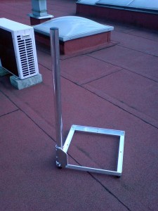 Nietypowy montaż anteny satelitarnej w Będzinie Stojak antenowy 2